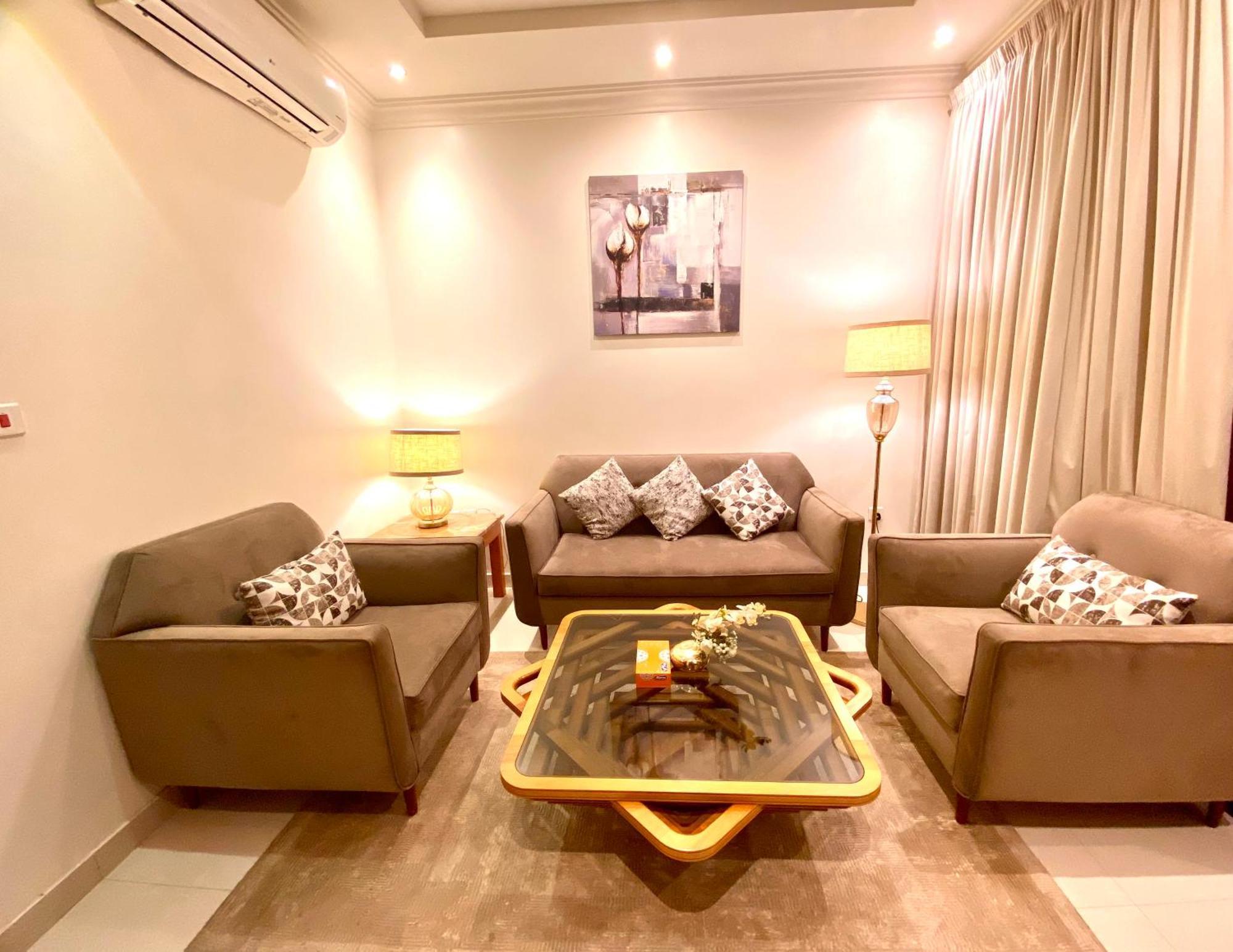 Al Joon Hotel Riadh Exterior foto